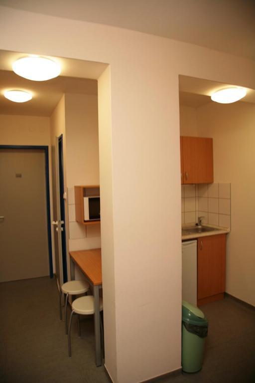 Imola Hostelエゲル 部屋 写真