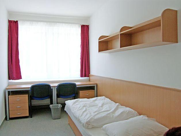 Imola Hostelエゲル 部屋 写真