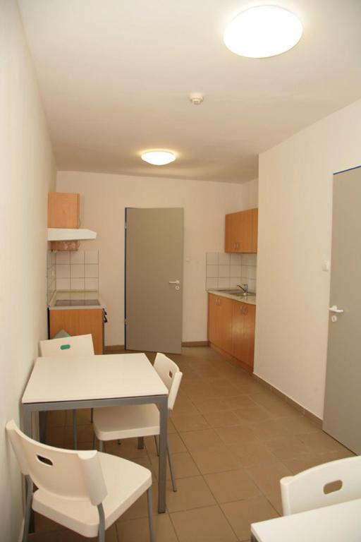 Imola Hostelエゲル エクステリア 写真